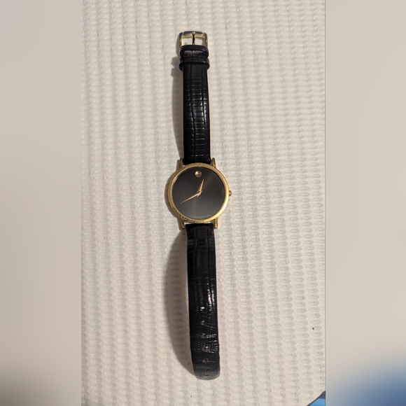 MOVADO Women\'s watch Vintage. main image 9